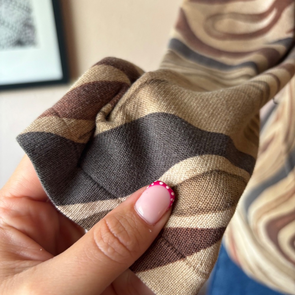 Vintage 90s Silk Zebra Print Blouse - Picture 5 of 8